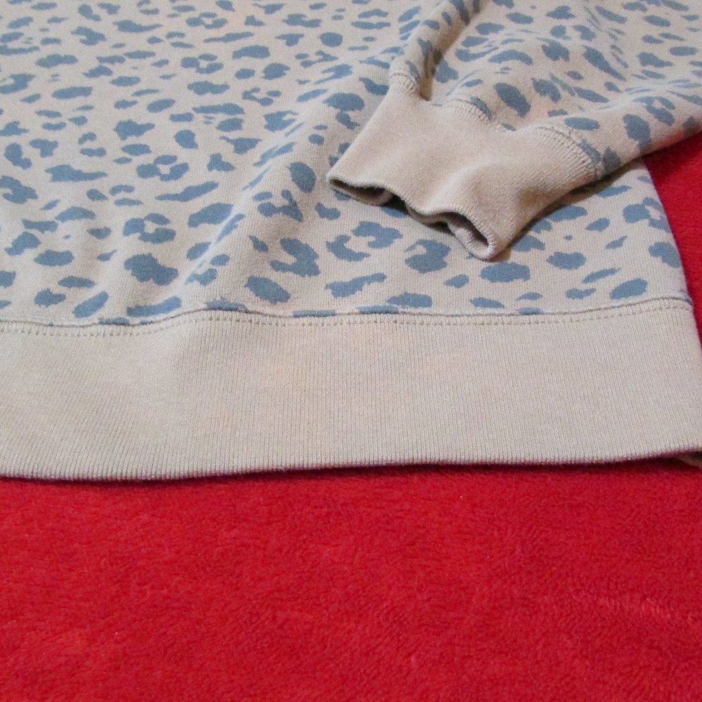 Abercrombie & Fitch Animal Print Crew Neck Sweatshirt - Picture 2 of 4